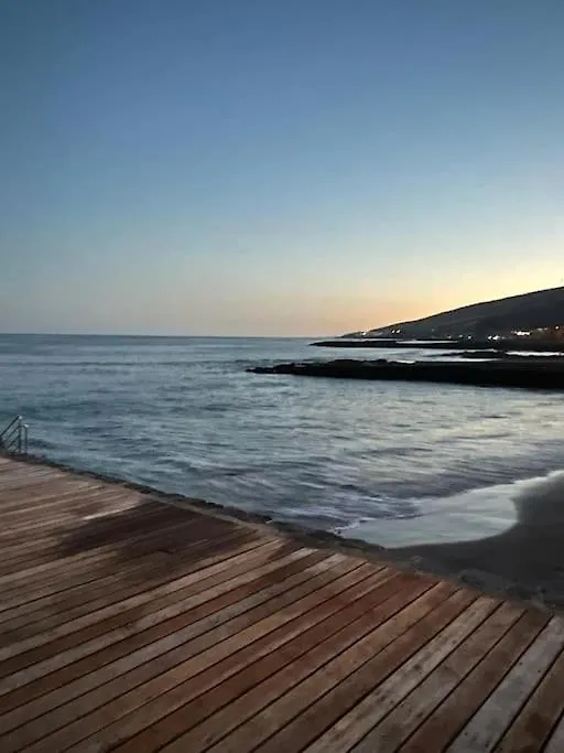 Piso Nuevo En El Puertito De Gueimar Al Lado Del Mar Realizamos Servicio De Excursiones Con Guia 0*, Puertito de Guimar