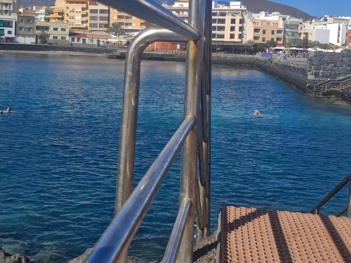 Piso Nuevo En El Puertito De Gueimar Al Lado Del Mar Realizamos Servicio De Excursiones Con Guia 0*, Puertito de Guimar Espanha